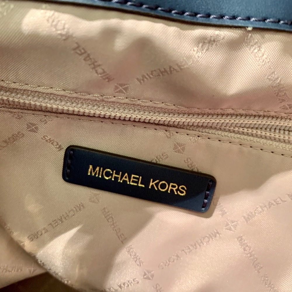 Michael Kors Abbey Large Logo Cargo Backpack - Picture 11 of 16